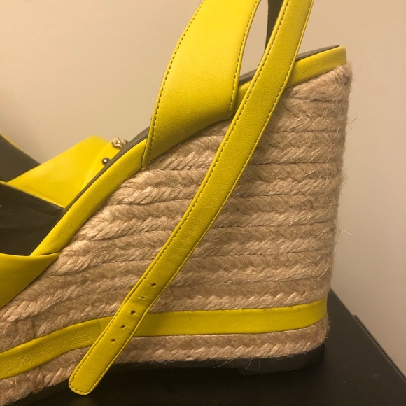 Versace Medusa Sandal - Picture 9 of 10